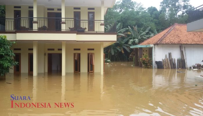 Diduga Akibat Sempitnya Drainase Tol Bocimi, Puluhan Rumah Warga Terendam Air