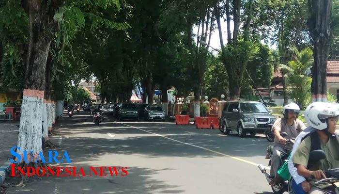 Nikmati Hiburan Di Alun-Alun, Harus Bayar Parkir Rp. 2.000- Rp. 3.000