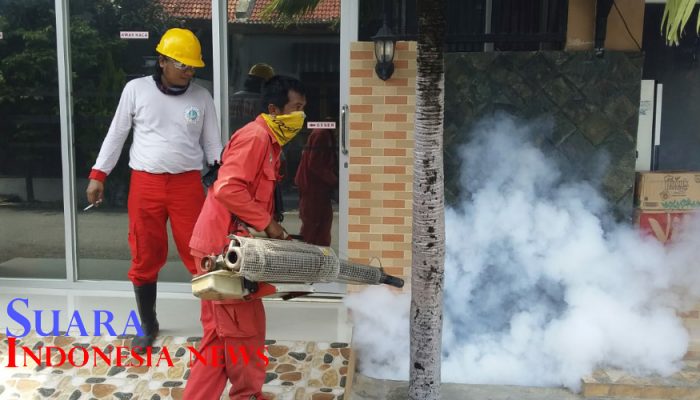 Cegah Penyebaran DBD, Dinkes Fogging Perum Permata Selong 10 Cegah Penyebaran DBD, Dinkes Fogging Perum Permata Selong