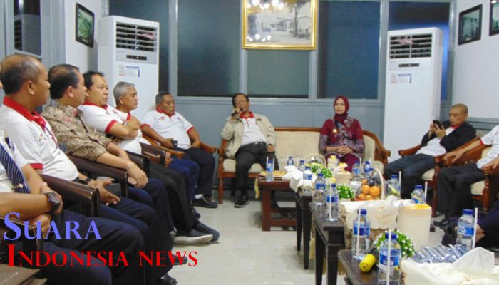 Tim Jelajah Kebangsaan Mampir di Jember, Mahfud MD : Jagalah Persatuan Indonesia 11 Tim Jelajah Kebangsaan Mampir di Jember, Mahfud MD : Jagalah Persatuan Indonesia