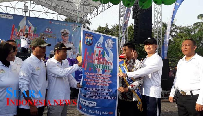 Deklarasi Car Free Day, Polres Pamekasan Ajak Generasi Milenial Tertib Berkendara