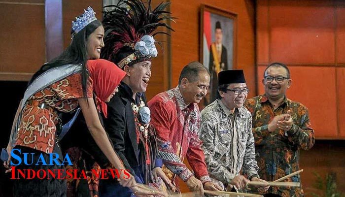 Kemenpar Resmikan Jember Fashion Carnaval 2019
