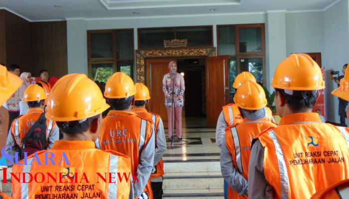 Bupati Jember Lepas Tim Jalan Lubang