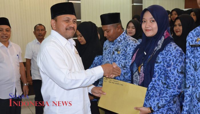 Wakil Walikota Langsa Serahkan SK PNS