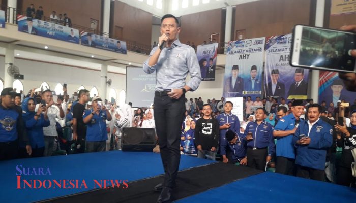 Kedatangan AHY disambut Ribuan Simpatisan 13 Kedatangan AHY disambut Ribuan Simpatisan