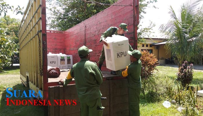 PPK Mulai Angkut Kotak Suara Hasil Pilpres dan Pileg ke Tingkat Kecamatan