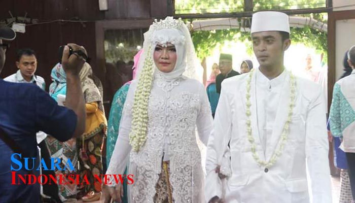 Sepuluh Pasang Pengantin Ikuti Nikah Massal 9 Sepuluh Pasang Pengantin Ikuti Nikah Massal