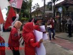 GMNI Sumenep Demo DPRD, Minta Pembangunan Pasar Lenteng Segera Diselesaikan