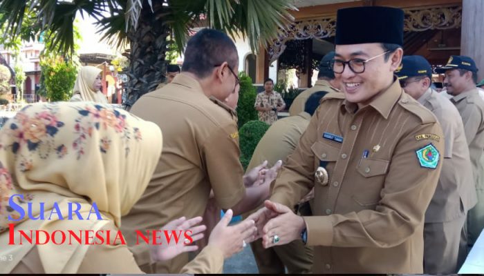 Melalui Apel Bersama, Bupati Pamekasan Imbau Jaga Persatuan 11 Melalui Apel Bersama, Bupati Pamekasan Imbau Jaga Persatuan