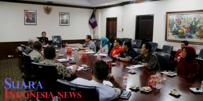 Bupati Ingin Tertibkan Parkir Liar dan PKL Sekitar Alun – Alun