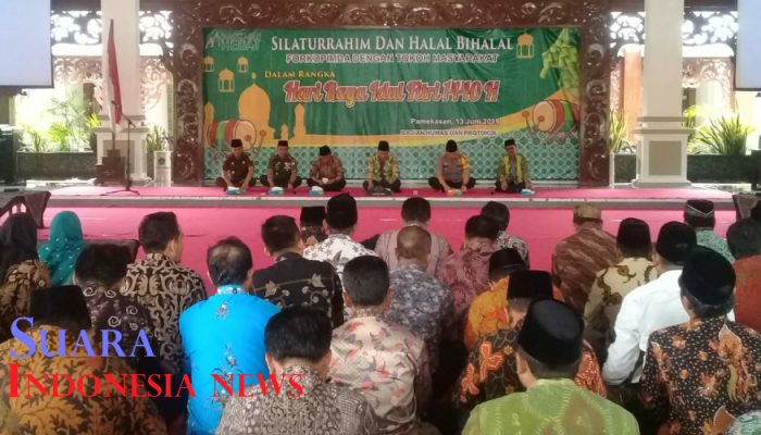 Gelar Halal Bihalal, Bupati Pamekasan Harapkan Dukungan Masyarakat Ciptakan Pamekasan Hebat 8 Gelar Halal Bihalal, Bupati Pamekasan Harapkan Dukungan Masyarakat Ciptakan Pamekasan Hebat