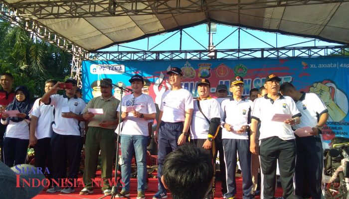 HUT Polri Ke 73, Bupati dan Kapolres Pamekasan Ajak Masyarakat Tolak Kerusuhan 7 HUT Polri Ke 73, Bupati dan Kapolres Pamekasan Ajak Masyarakat Tolak Kerusuhan