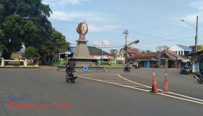 HIV AIDS di Karanganyar Tertinggi se-Kabupaten Pekalongan 8 HIV AIDS di Karanganyar Tertinggi se-Kabupaten Pekalongan