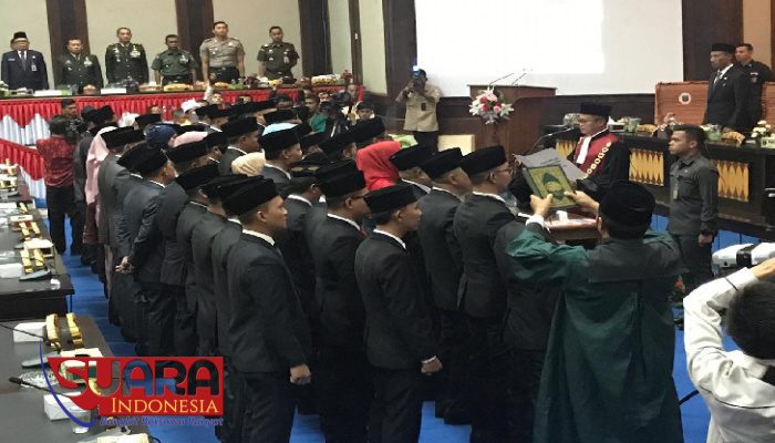 45 Anggota DPRD OKI Bersumpah, Abdiyanto Pimpinan Sementara