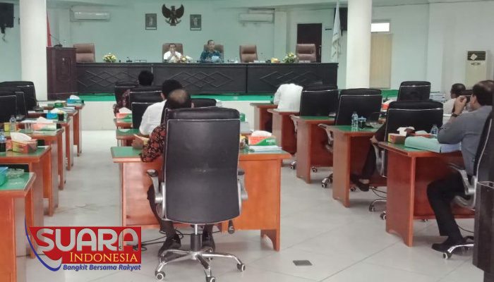 Pemkab Nias Sampaikan Nota Jawaban Perubahan RPJMD Pada Pandangan Umum Fraksi DPRD 11 Pemkab Nias Sampaikan Nota Jawaban Perubahan RPJMD Pada Pandangan Umum Fraksi DPRD