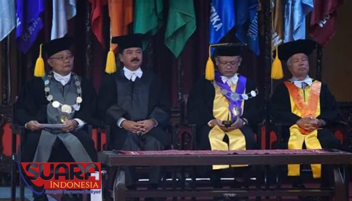 Dipenganugerahan Gelar Doktor Kehormatan, Panglima TNI: SDM Adalah Aset Utama Dalam Organisasi