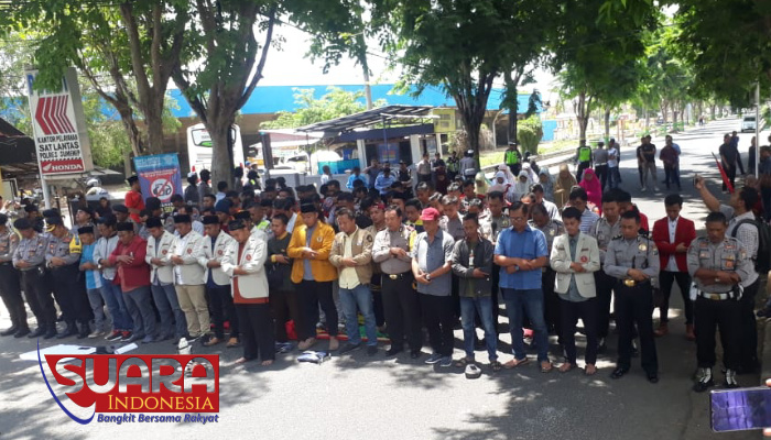 Gelar Aksi Solidaritas Atas Meninggalnya Immawan La Randi, IMM Ajak Jajaran Polres Sumenep Sholat Gaib Bersama 1 IMG 20190928 161216