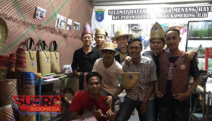 Manfaatkan Gambut, Milenial OKI Ubah Purun Lebih Bernilai