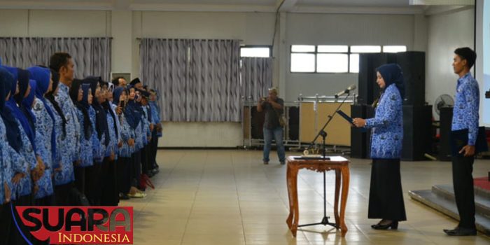 Bupati Jember Lantik 886 Pejabat Fungsional Guru