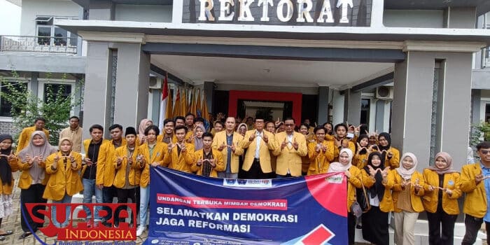 Selamatkan Demokrasi Jaga Reformasi, BEM Bersama KM Unija Gelar Mimbar Darurat Demokrasi