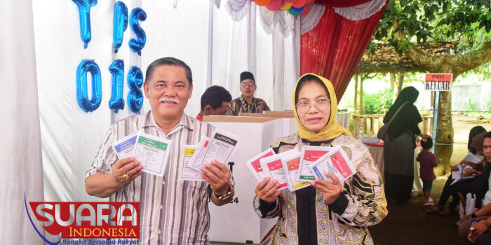 Pemilu 2024, Bupati Deli Serdang Salurkan Hak Pilih di TPS 18 Desa Dagang Kerawan