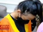Nekat Jual Konten Bugil di Medsos, Perempuan Muda di Balikpapan Diamankan Polisi 14 Nekat Jual Konten Bugil di Medsos, Perempuan Muda di Balikpapan Diamankan Polisi