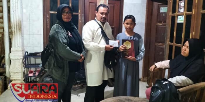 Jelang Hari Raya Idul Fitri, PIJP Bagikan Al Qur’an dan Santunan Anak Yatim