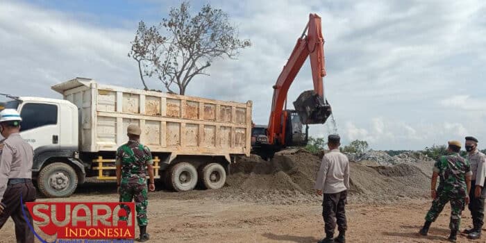 Antisipasi Gangguan, Polresta Deli Serdang dan TNI Amankan Jalur Lintas Pengangkut Material Bendungan Lau Simeme
