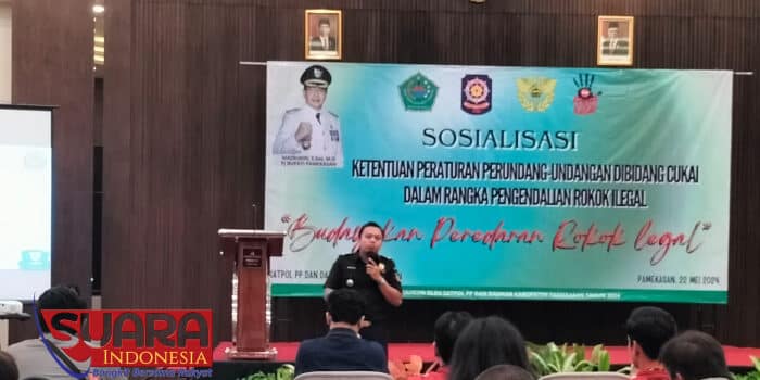Beri Pemahaman Masyarakat Terkait Rokok Ilegal, Satpol PP dan Bea Cukai Madura Gelar Sosialisasi