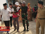 Peduli Warga Binaan, Babinsa Koramil 01/Kota Dampingi Evakuasi ODGJ