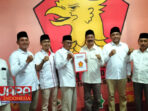 Serahkan Formulir Pendaftaran Bacabup, Mantan Plt Bupati Fattah Jasin Datangi Kantor Gerindra 8 Serahkan Formulir Pendaftaran Bacabup, Mantan Plt Bupati Fattah Jasin Datangi Kantor Gerindra