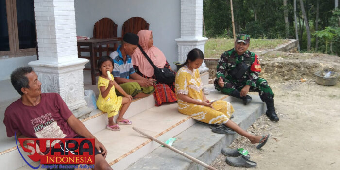 Perkuat Hubungan Silaturahmi, Anggota Koramil 0826-03 Proppo Laksanakan Giat Komsos dengan Warga Binaan