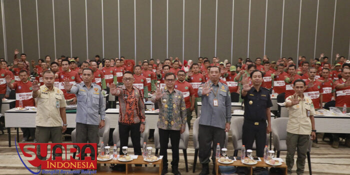 Tingkatkan Kapasitas Linmas, Satpol PP Bersama Bea Cukai Madura Gelar Sosialisassi Perundang-Undangan di Bidang Cukai