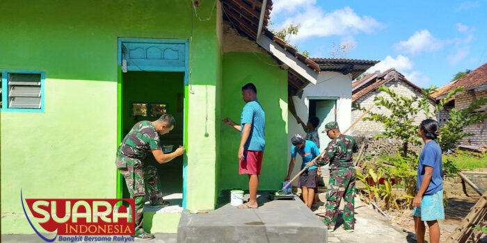Dukung Kenyamanan Beribadah, Kodim 0826/Pamekasan Gelar Karya Bakti Rehab Musolla dan Penyuluhan di Desa Keramat