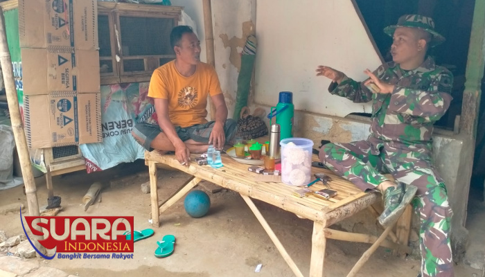 Babinsa Koramil 0826-05 Larangan Gelar Komsos dengan Warga Binaan 1 IMG 20240624 151829