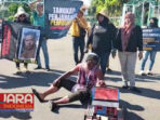 Ratusan Jurnalis Pamekasan Gelar Aksi Solidaritas untuk Wartawan Tewas di Kabanjahe 15 Ratusan Jurnalis Pamekasan Gelar Aksi Solidaritas untuk Wartawan Tewas di Kabanjahe