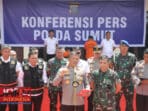Bukti Rekaman CCTV, Dua Eksekutor Pembakar Rumah Wartawan di Tanah Karo Terungkap 14 Bukti Rekaman CCTV, Dua Eksekutor Pembakar Rumah Wartawan di Tanah Karo Terungkap