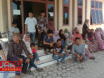 Buntut Tak Bisa Tarik DD 2024, Puluhan Warga Datangi Kantor Camat di Aceh Utara