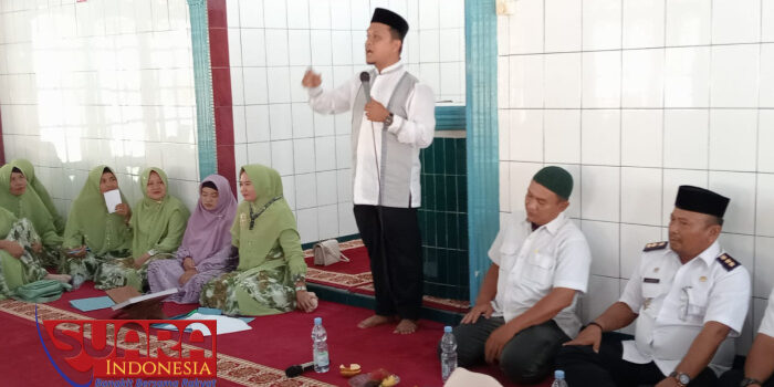 Hj. Sri Pepeni M. Ali Yusuf Siregar Hadiri Perwiritan Massal di Desa Wonosari Tanjung Morawa