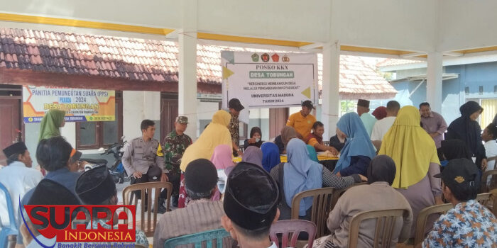 Babinsa Desa Tobungan Monitoring Kegiatan Verifikasi Calon Penerima Bantuan Tunai Dana Bagi Hasil Cukai Tembakau
