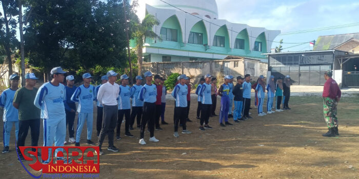 Persiapan Upacara 17 Agustus, Pelda Johan Arif Adakan Pelatihan Anggota Paskibraka Tingkat Kecamatan