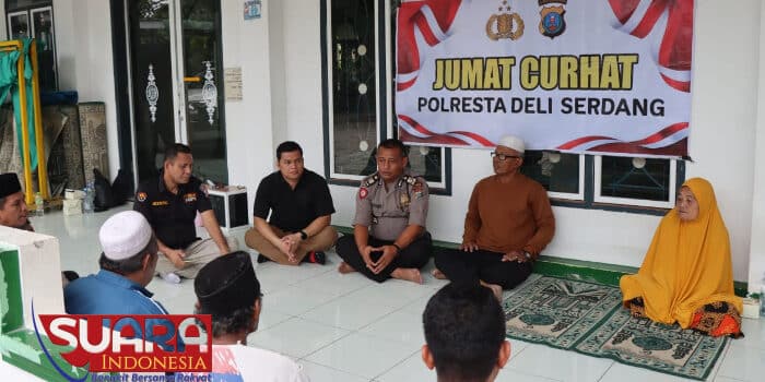Program Jum’at Curhat, Kabag Ren Polresta Deli Serdang Dengarkan Langsung Keluhan Masyarakat