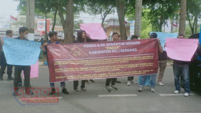 Diduga Terlibat Politik Praktis, Puluhan Mahasiswa Demo Minta Pj Bupati Deli Serdang Copot Jabatan Camat Galang