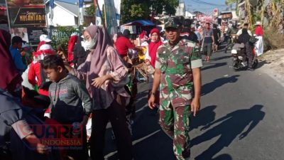 Koramil 0826-10 Waru Amankan Karnaval HUT RI ke-79 di Kecamatan Waru