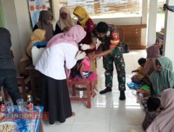 Babinsa Desa Pamoroh Dukung Peningkatan Kesehatan Anak Melalui Kegiatan Posyandu