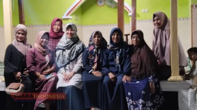 Nyai Hj dr Ita Fajria Isteri Kyai Mamak, Dekat Sama Emak-Emak dan Perempuan Muda Sampang