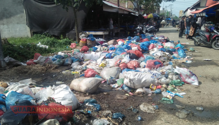 Tak Ada Tanda Terima Setoran Retribusi, Tindakan Kabid Pasar Disperindagkop dan UKM Aceh Utara Dipertanyakan 1 IMG 20240927 165344