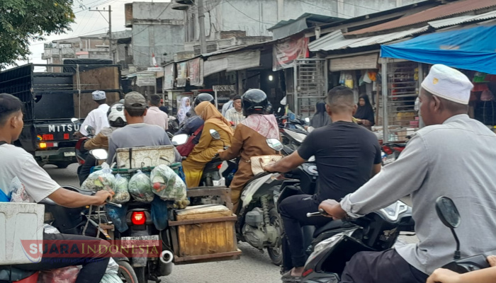 Tampak Kumuh dan Perencanaan Bermasalah, GRAM Soroti Disperindagkop Aceh Utara Gagal Kelola Pasar