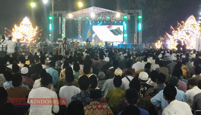 Ribuan Warga Hadiri “FaHaM Berselawat” untuk Pilkada Damai di Sumenep
