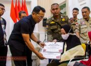 Pemkot Bogor Serahkan Bantuan Sosial bagi Korban Bencana